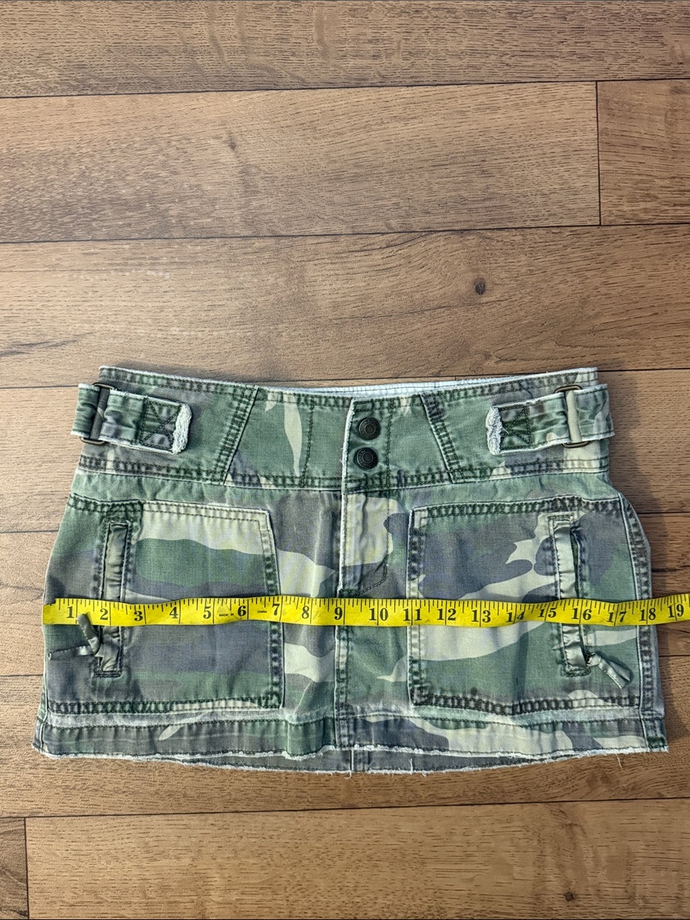 Abercrombie & Fitch Size 4 Y2K Camo Print Mini Skirt Army Brat Sexy 100% Cotton - Picture 16 of 16